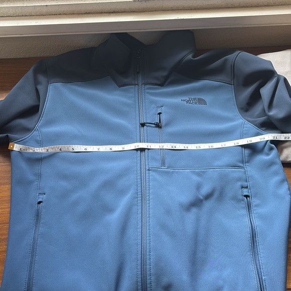 The North Face Jacket - Picture 8 of 10